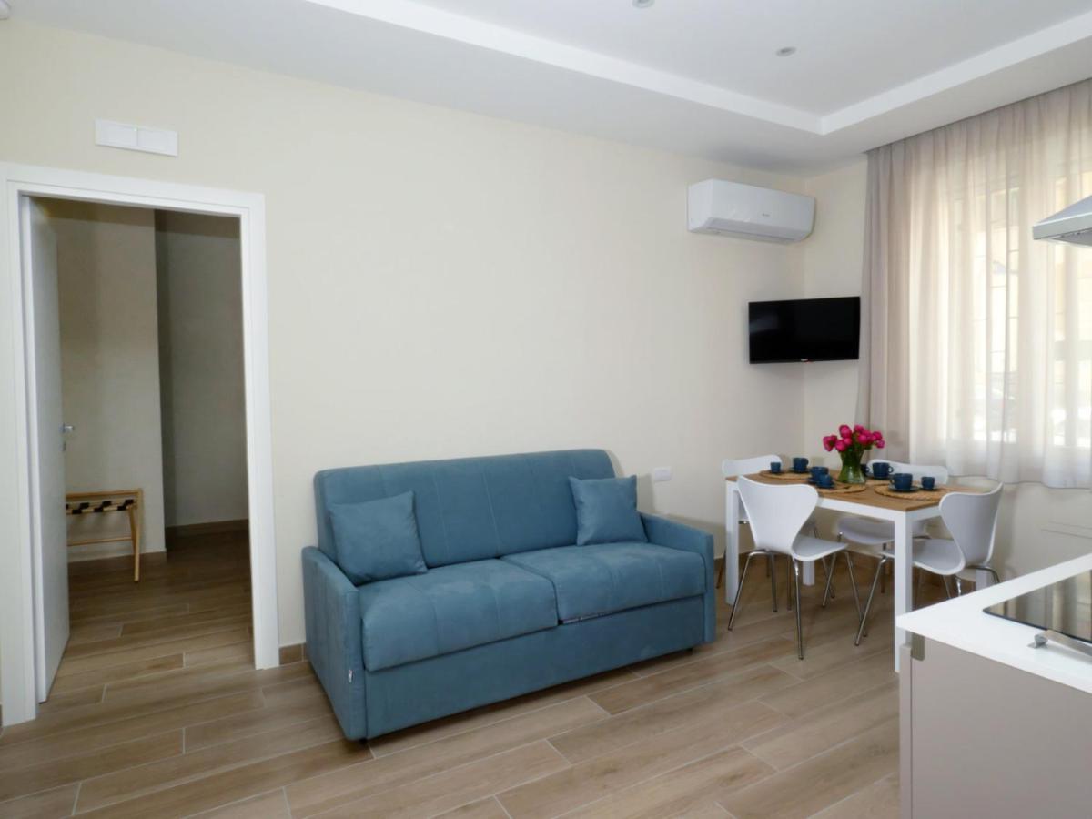 Salotto Vomero 7 *