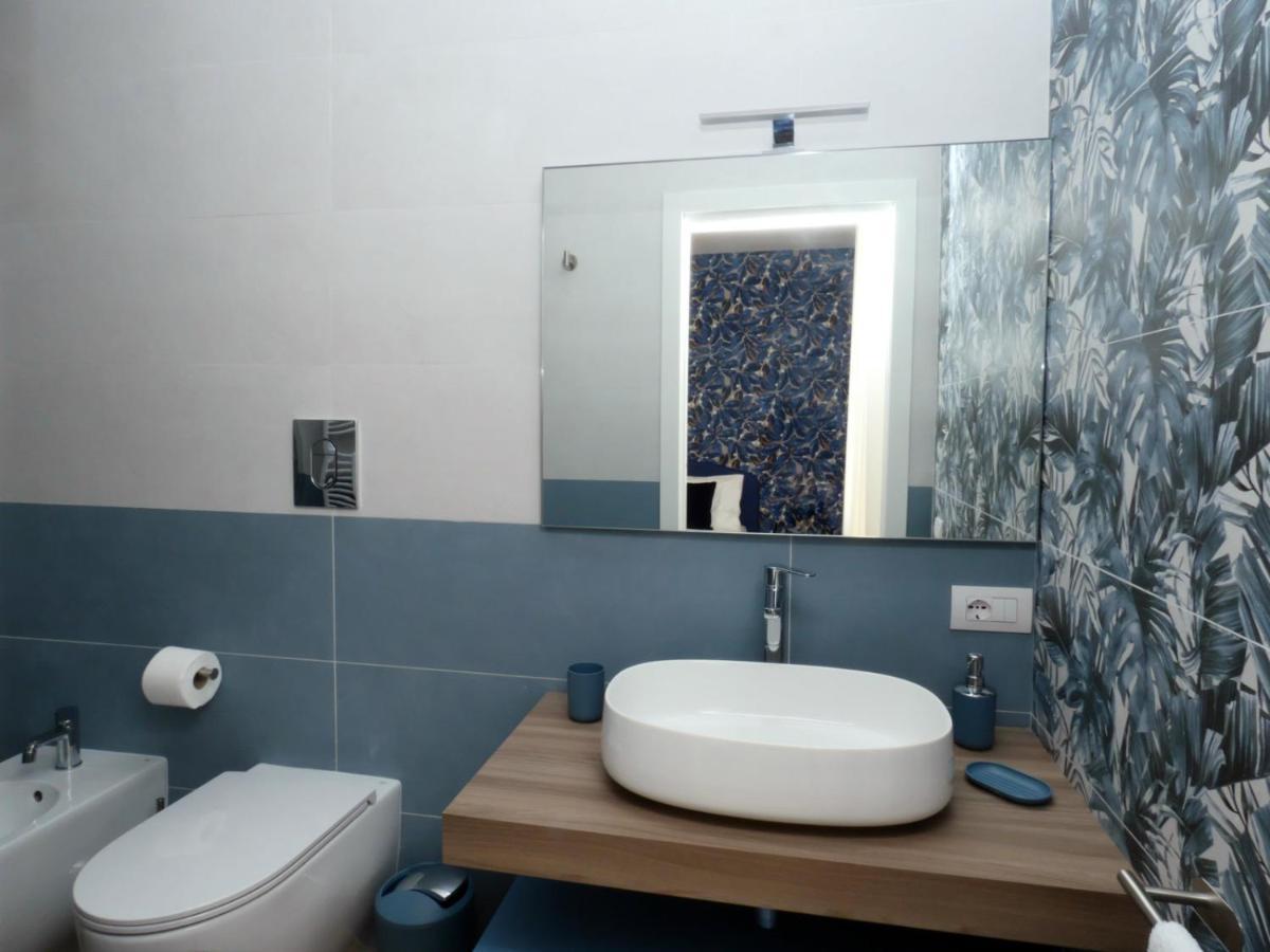Salotto Vomero 7 * Naples